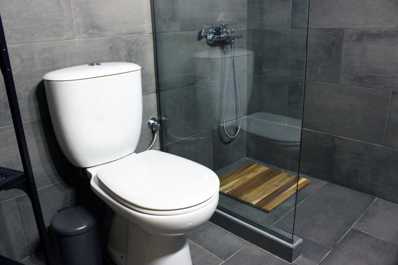 קאלאבאקה Homel Rocks -Elegant Apt 2Bd -Amazing Garden View מראה חיצוני תמונה